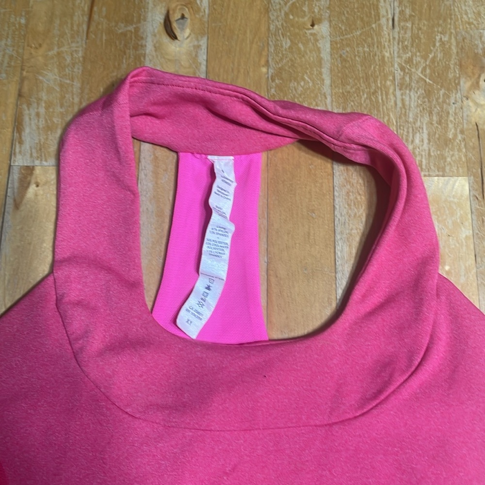 Lululemon racer back workout top - Picture 3 of 6